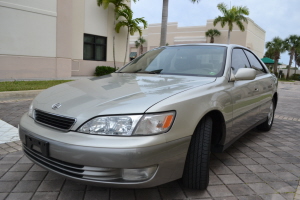 1998 Lexus ES300 