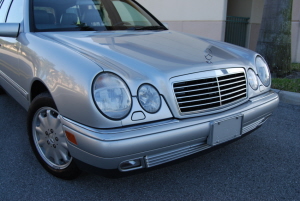 1998 Mercedes E320 