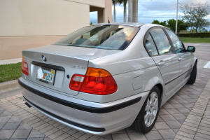 1999 BMW 323i 