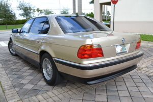 1999 BMW 740iL 