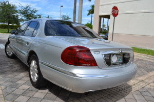 1999 Lincoln Continental 