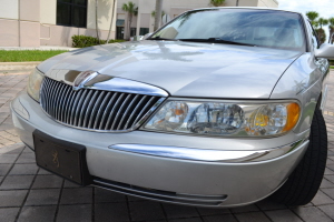 1999 Lincoln Continental 