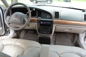 1999 Lincoln Continental 