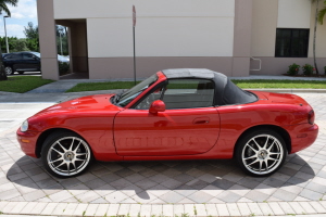 1999 Mazda Miata 