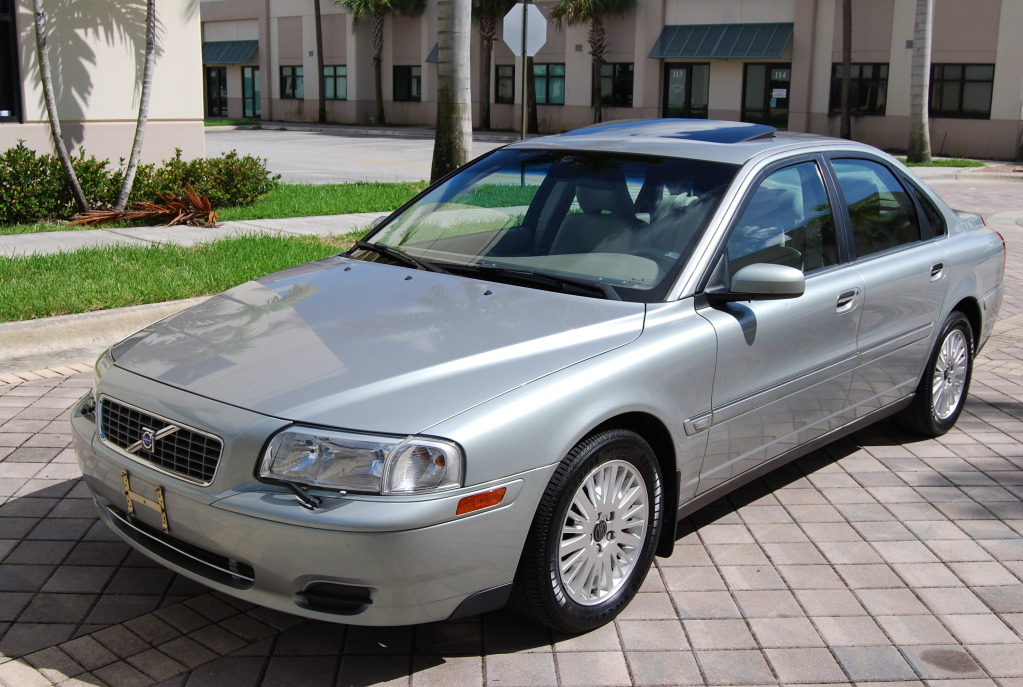 2004 Volvo S80 