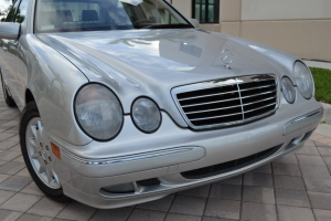 2001 Mercedes E320 