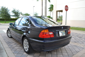 2000 BMW 323i 