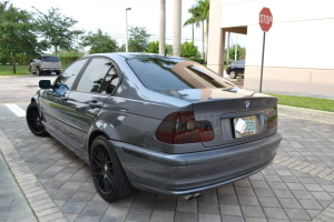 2000 BMW 323i 