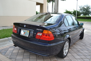 2000 BMW 323i 