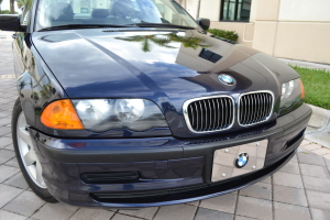 2000 BMW 323i 