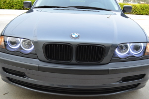 2000 BMW 323i 