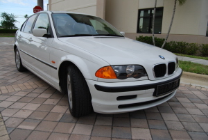 2001 BMW 325i 