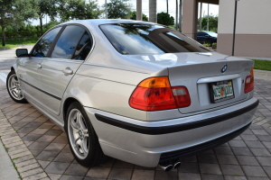 2001 BMW 330i 