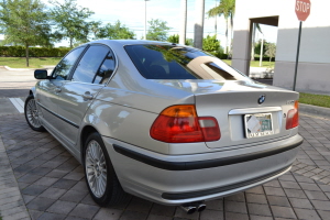 2001 BMW 330i 