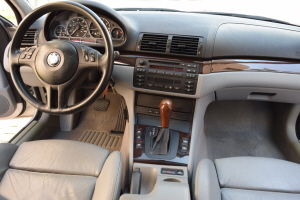 2001 BMW 330i 