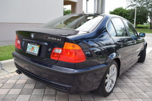 2001 BMW 330xi 