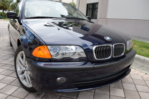 2001 BMW 330xi 