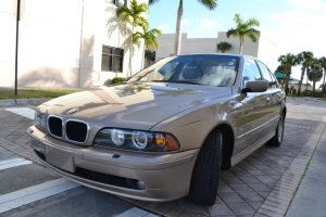 2001 BMW 525i 