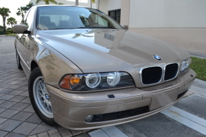 2001 BMW 525i 