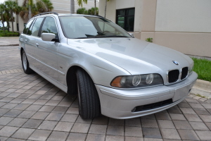 2001 BMW 525it 