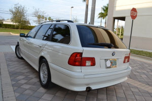 2001 BMW 525it 