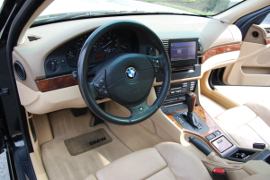 2001 BMW 530i 