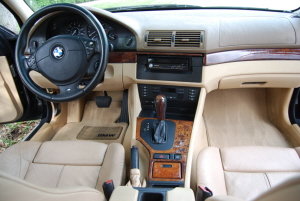 2001 BMW 530i 