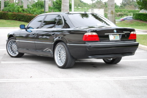 2001 BMW 740iL 