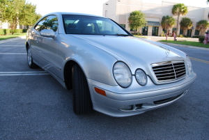 2001 Mercedes CLK320 