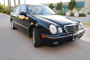 2001 Mercedes E320 