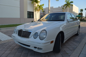 2001 Mercedes E320 