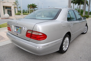 2001 Mercedes E320 