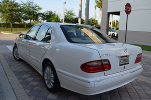 2001 Mercedes E320 