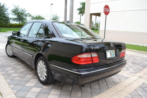 2001 Mercedes E320 