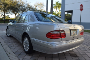 2001 Mercedes E320 