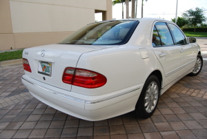 2001 Mercedes E320 