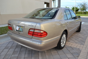 2001 Mercedes E320 AWD 