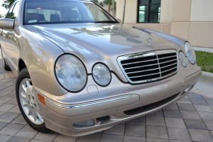 2001 Mercedes E320 