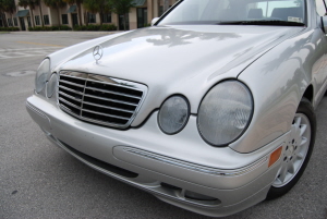 2001 Mercedes E320 