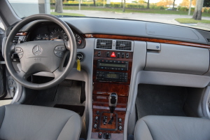 2001 Mercedes E320 