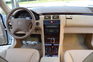 2001 Mercedes E320 