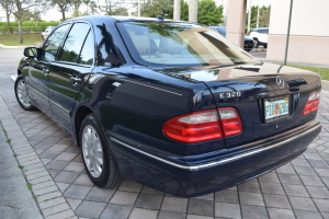 2001 Mercedes E320 