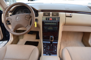 2001 Mercedes E320 