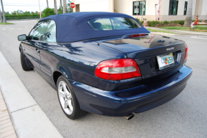 2001 Volvo C70 