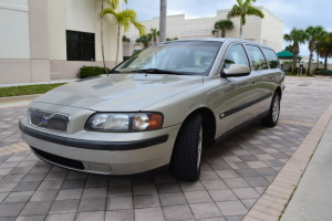 2001 Volvo V70 