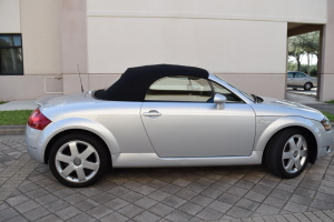 2002 Audi TT 