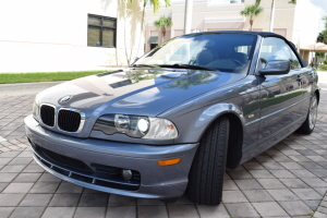 2003 BMW 325ci 