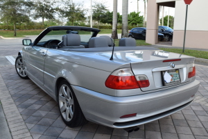 2002 BMW 325ci 