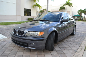 2002 BMW 330i 