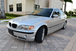 2002 BMW 330i 